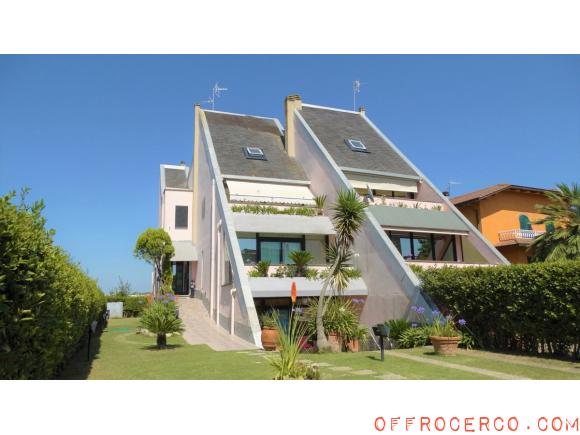 Villa Bifamiliare 320mq