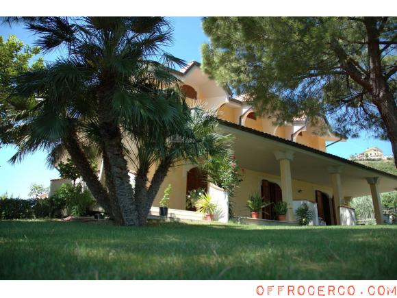 Villa 5 Locali o più PORTO D'ASCOLI (residenziale) 400mq 1980