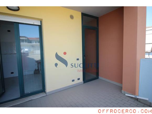 Appartamento 3 Locali Zona Mare 70mq 2006