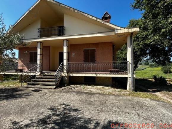 Villa 4 Locali 230mq