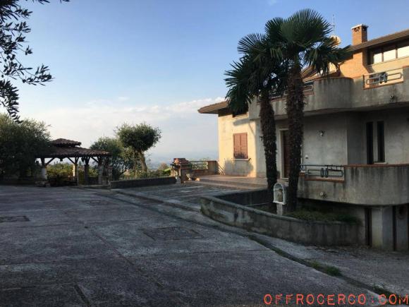 Villa 5 Locali o più 260mq