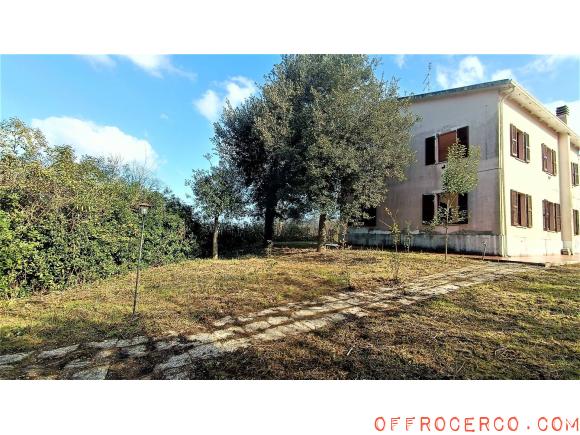 Casa indipendente 5 Locali o più 180mq 2000