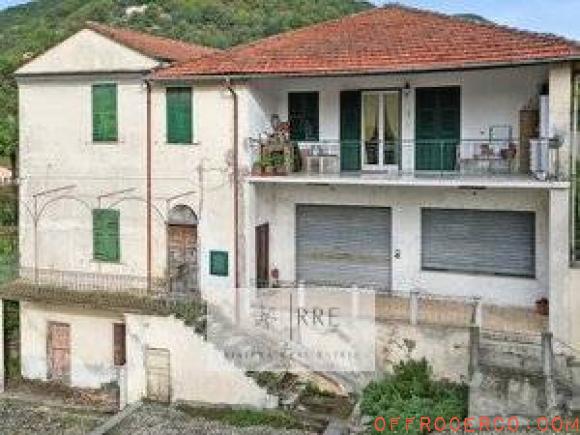 Casa indipendente 5 Locali o più 380mq