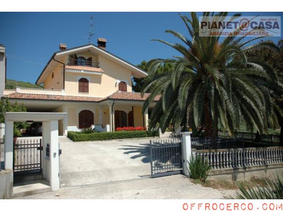 Villa 5 Locali o più PORTO D'ASCOLI 540mq