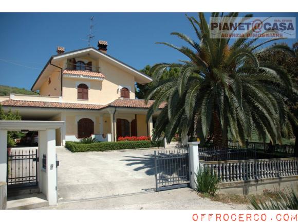 Villa 5 Locali o più PORTO D'ASCOLI 540mq