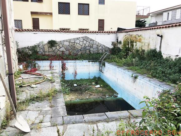 Villa 5 Locali o più Varcaturo 300mq 1980