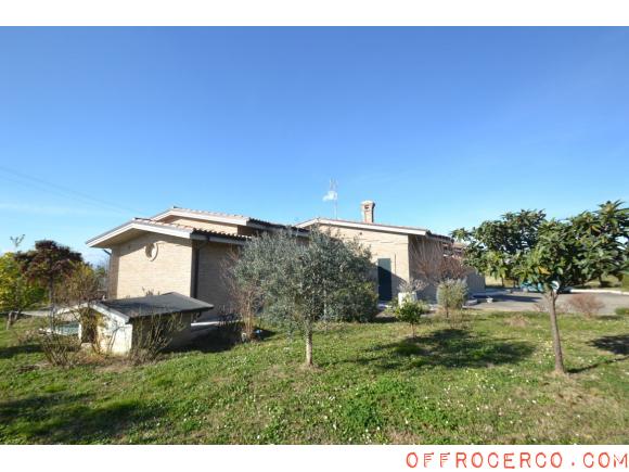 Villa 5 Locali o più COLLINARE 725mq 2000