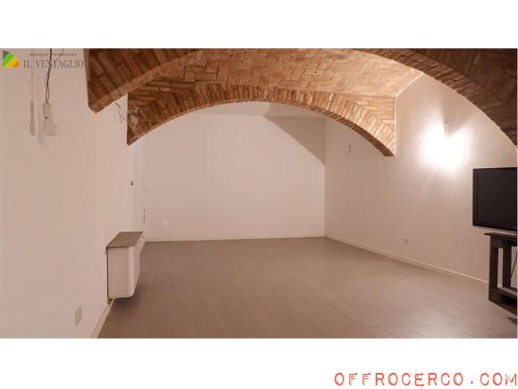 Ufficio (Villaggio Artigiano) 65mq