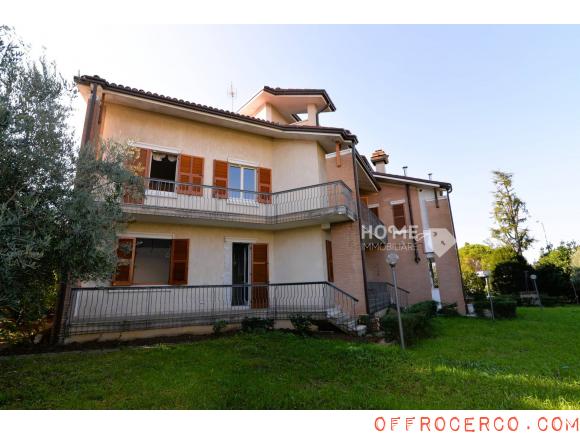 Villa 5 Locali o più 620mq 1971