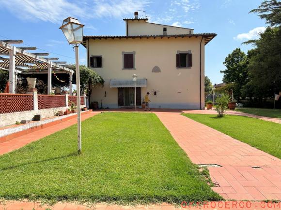 Villa 5 Locali o più 380mq