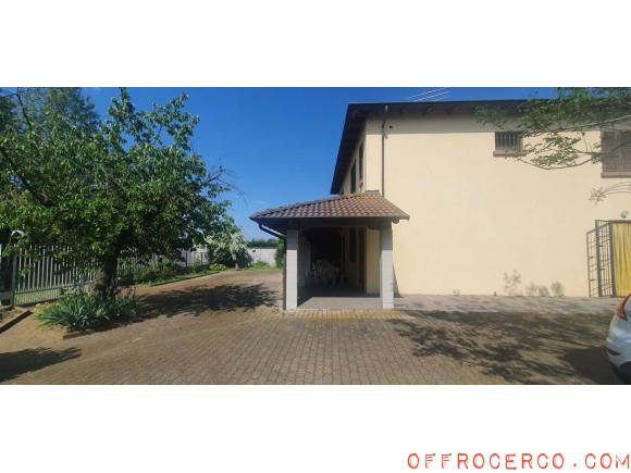 Casa indipendente 5 Locali o più Sobborghi 200mq