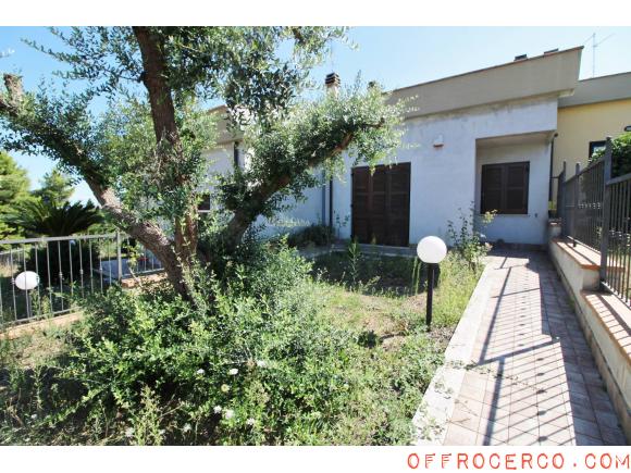 Villa 5 Locali o più Santa Lucia 230mq 2001