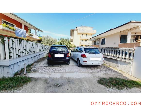 Casa indipendente 5 Locali o più 500mq 1995