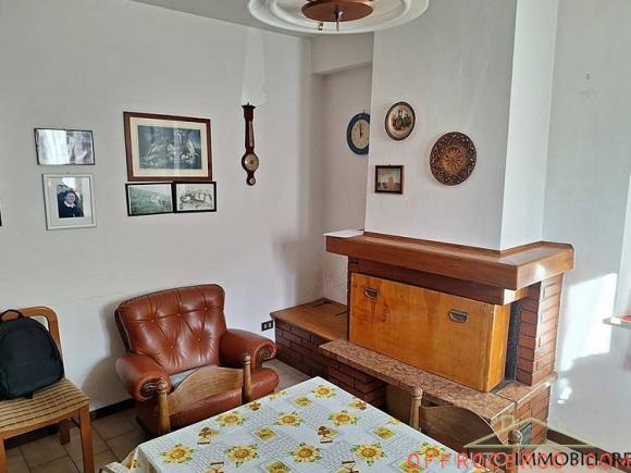 Casa indipendente 5 Locali o più 200mq 1950