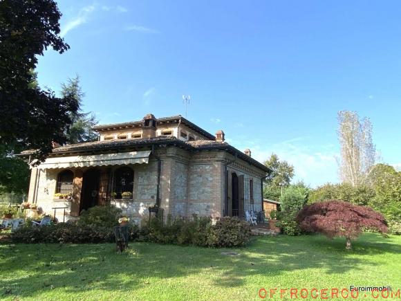 Villa (Basilicanova) 245mq