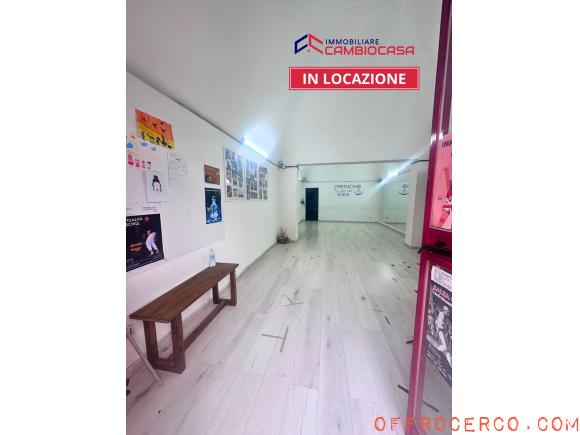 Locale commerciale tre carrare battisti 61mq