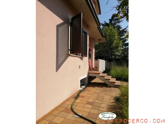 Villa 5 Locali o più Caniparola 190mq