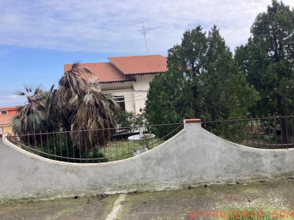 Villa 5 Locali o più 280mq