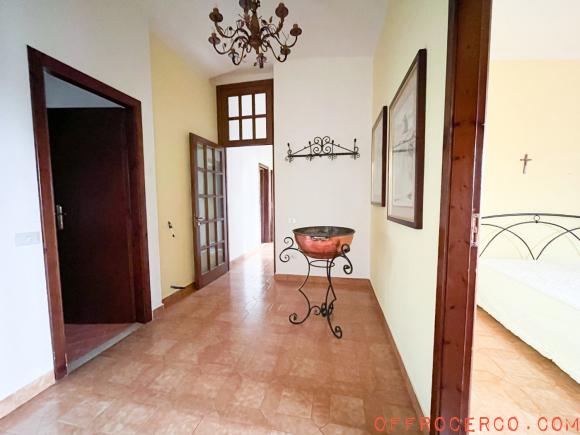 Villa 5 Locali o più 216mq