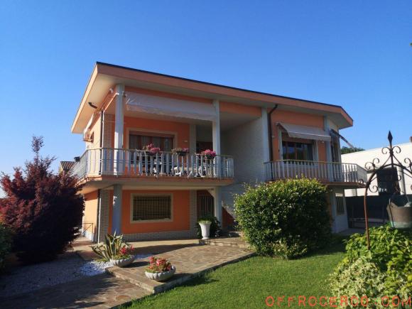 Villa 5 Locali o più 250mq 1970