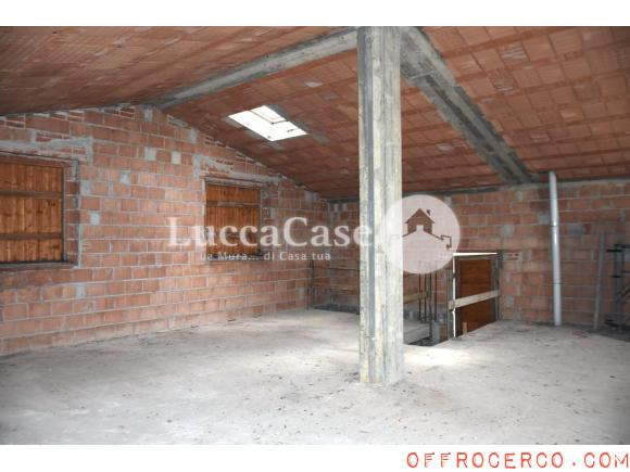 Villa 3 Locali Massa Macinaia 220mq