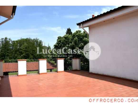 Villa 3 Locali Massa Macinaia 220mq