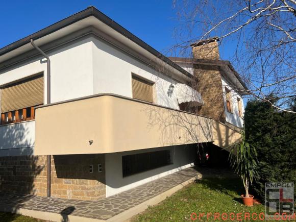 Villa 5 Locali o più Serravalle 300mq