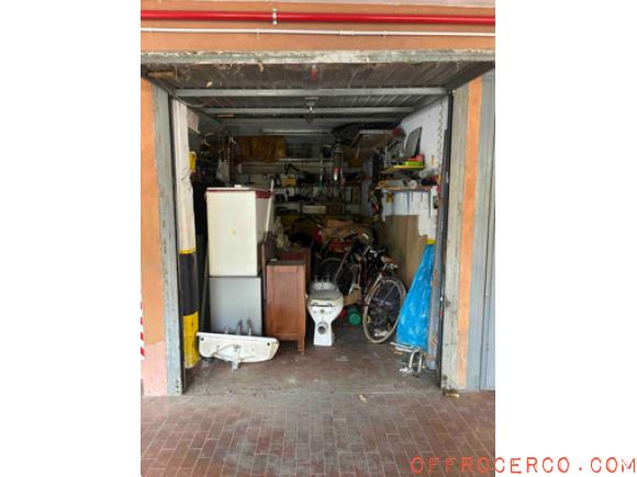 Garage (Marassi) 15mq