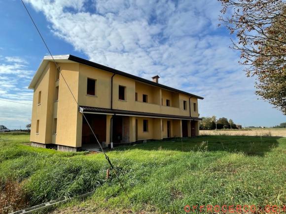 Casa indipendente 5 Locali o più 170mq