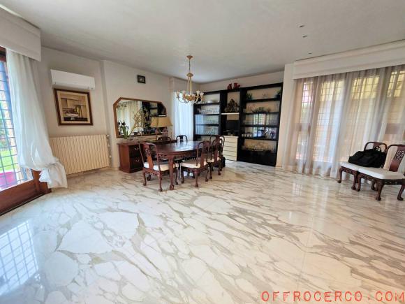 Villa 5 Locali o più 600mq