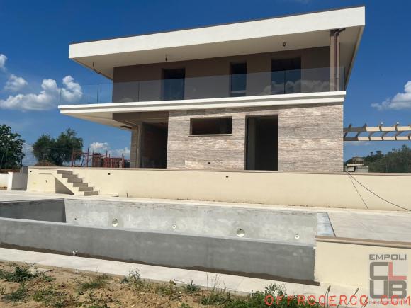 Villa 5 Locali o più 240mq