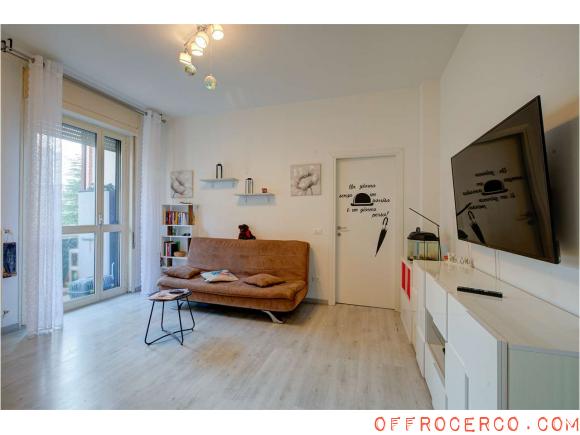 Appartamento trilocale (Lora) 75mq