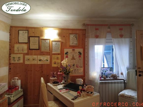 Casa indipendente 5 Locali o più 110mq