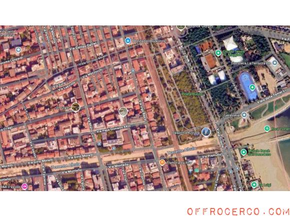 Appartamento 5 Locali o più 160mq