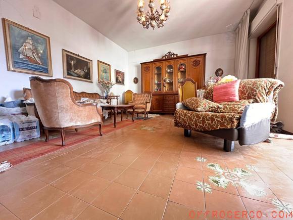 Appartamento 5 Locali o più 151mq 1970