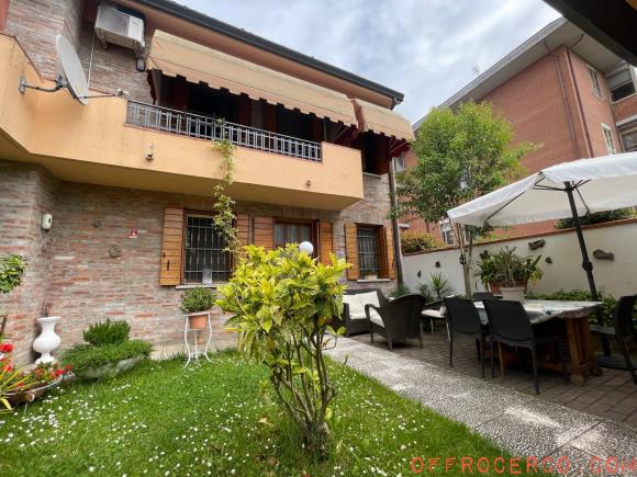 Casa indipendente 4 Locali 170mq 1993